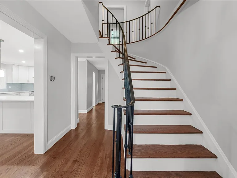 17 Pinewood Rd — Photo 9