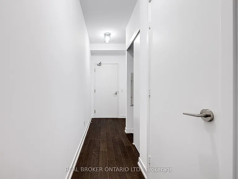1030 King St W #Penthouse 25 — Photo 6