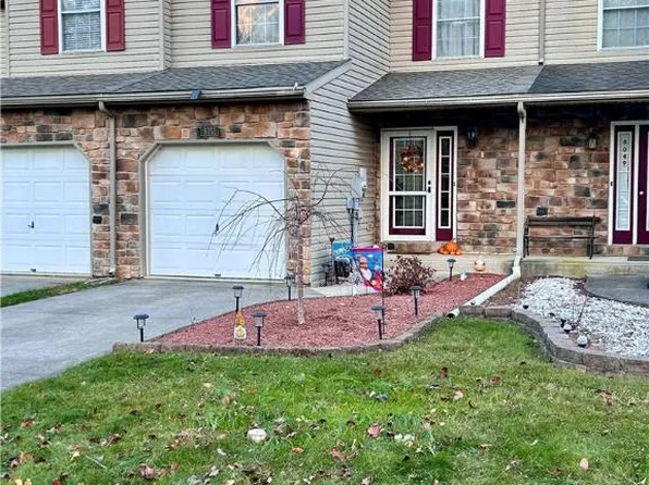 8051 Heritage Dr, Alburtis, PA 18011