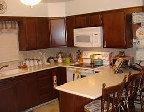 5th image of 123 W Gardner Ave