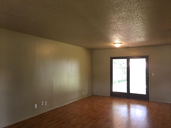 2nd image of 217 S Silver Dr