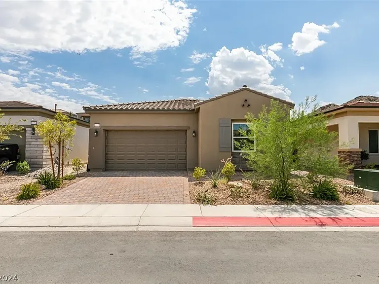 117 Ibiza Lake Dr — Photo 1