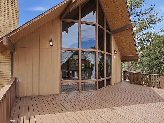 5th image of 517 E Timber Dr