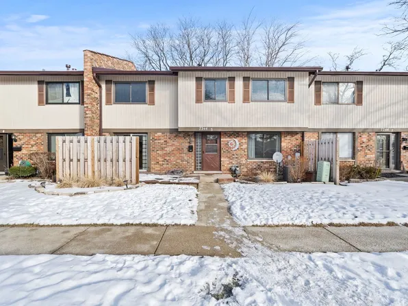 7344 Country Creek Way Unit 3, Downers Grove, IL 60516