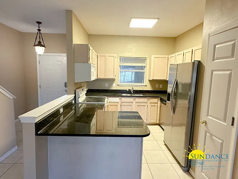 7223 Crown Ct — Photo 6