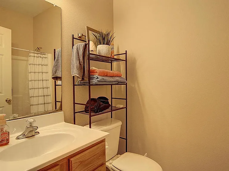 7538 Angelwing Dr — Photo 8