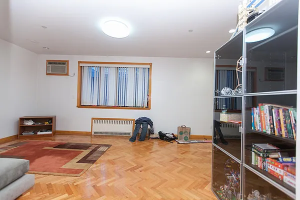 Rented by Voro NYC | media 24