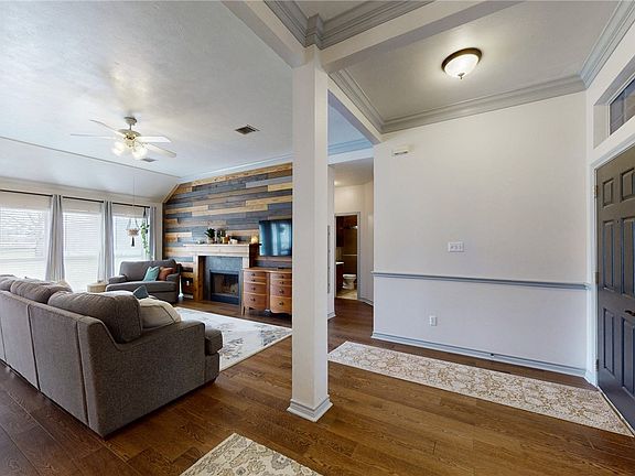 5th image of 1879 Arrington Rd