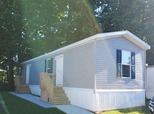 Maple Knoll Mobile Home Park - 2, Charlotte, MI 48813