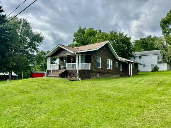 405 Lawnview Ave, New Castle, PA 16105