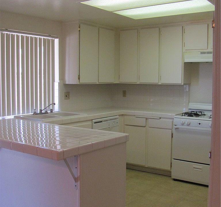 初心LOVE 13623 Dempster Ave, Downey, CA 90242 | Zillow