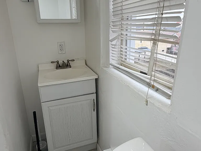 14R Phoenix St — Photo 12