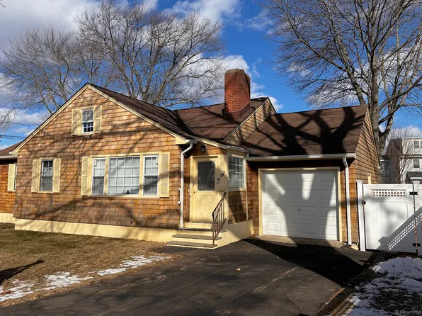 387 Birch Road, Fairfield, CT 06824