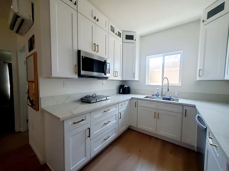 5038 Arvinels Ave — Photo 14