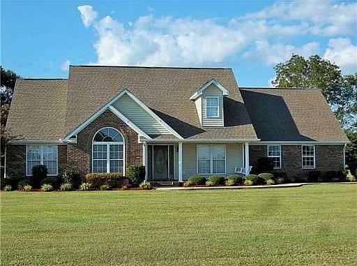 1st image of 161 Stillwater Dr