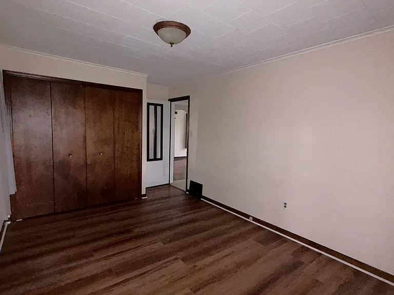 13497 Center Rd — Photo 20