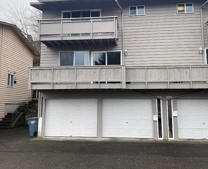1452 Rainier Dr #1 — Photo 1
