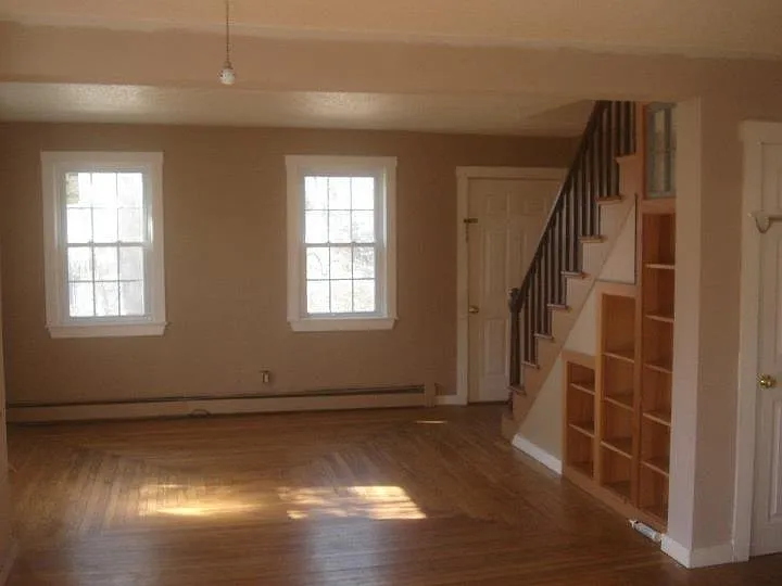 2 bed, 1.5 bath, 1200 sqft, $2,400 — Photo 2