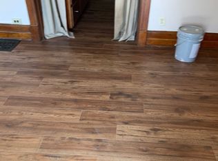 1241 South St APT 1, Waterloo, IA 50702