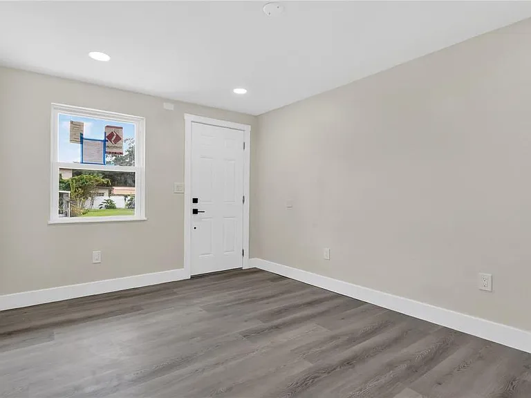 2612 Roxbury Rd — Photo 10