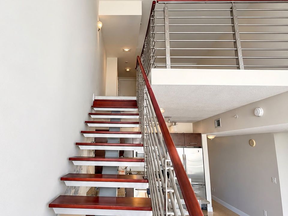 1st image of 41 SE 5th St APT 612