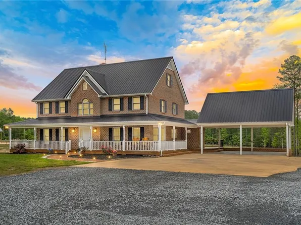 177 Shiloh Woods Dr, Troy, NC 27371