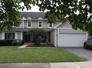 311 Haddon Cir, Vernon Hills, IL 60061