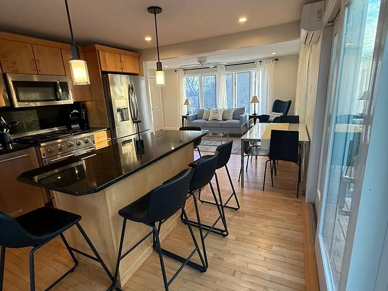 4 Willow Dr #3 — Photo 4