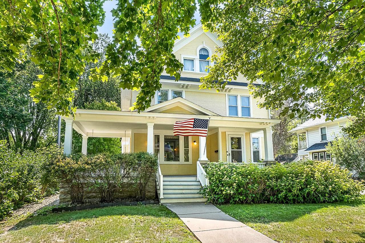 317 West Thorne Street, Ripon, WI 54971 MLS 1962600 Zillow