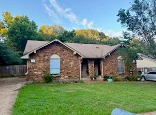 6406 Oak Park Dr, Memphis, TN 38134