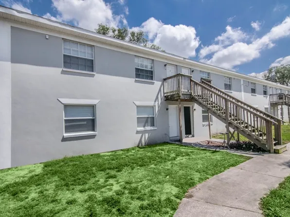 107 Karde Ln APT E, Brandon, FL 33510