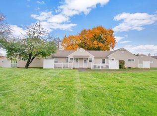 81 Andersen Rd, Chicopee, MA 01022