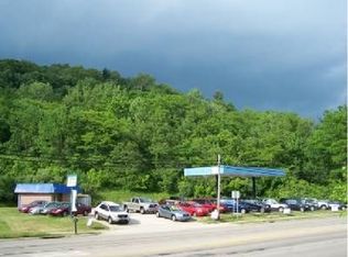 960 E State St, Athens, OH 45701