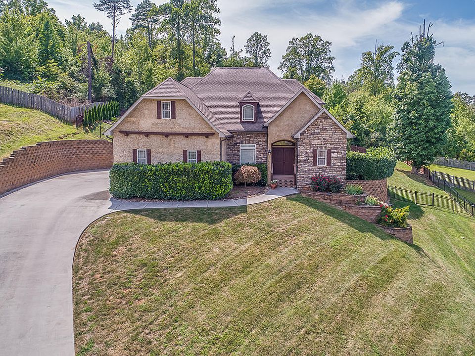 1st image of 8121 Laurel Falls Ln