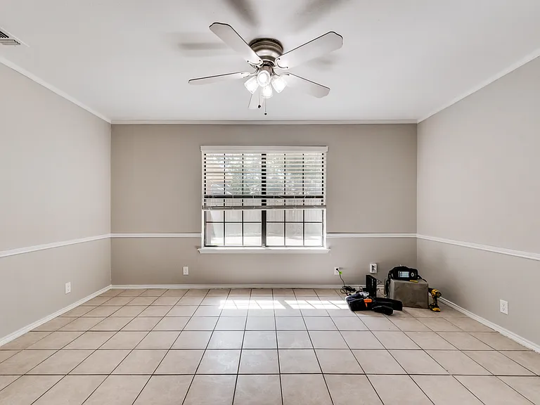 406 Dogwood Trl — Photo 9