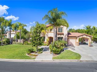 1261 Las Ventanas Way, Riverside, CA 92508