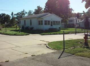913 E Park St, Urbana, IL 61802