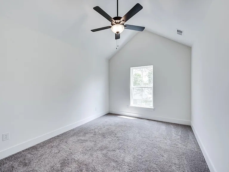 518 Taffy Way — Photo 26