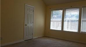 5th image of 5721 Meadowglen Dr