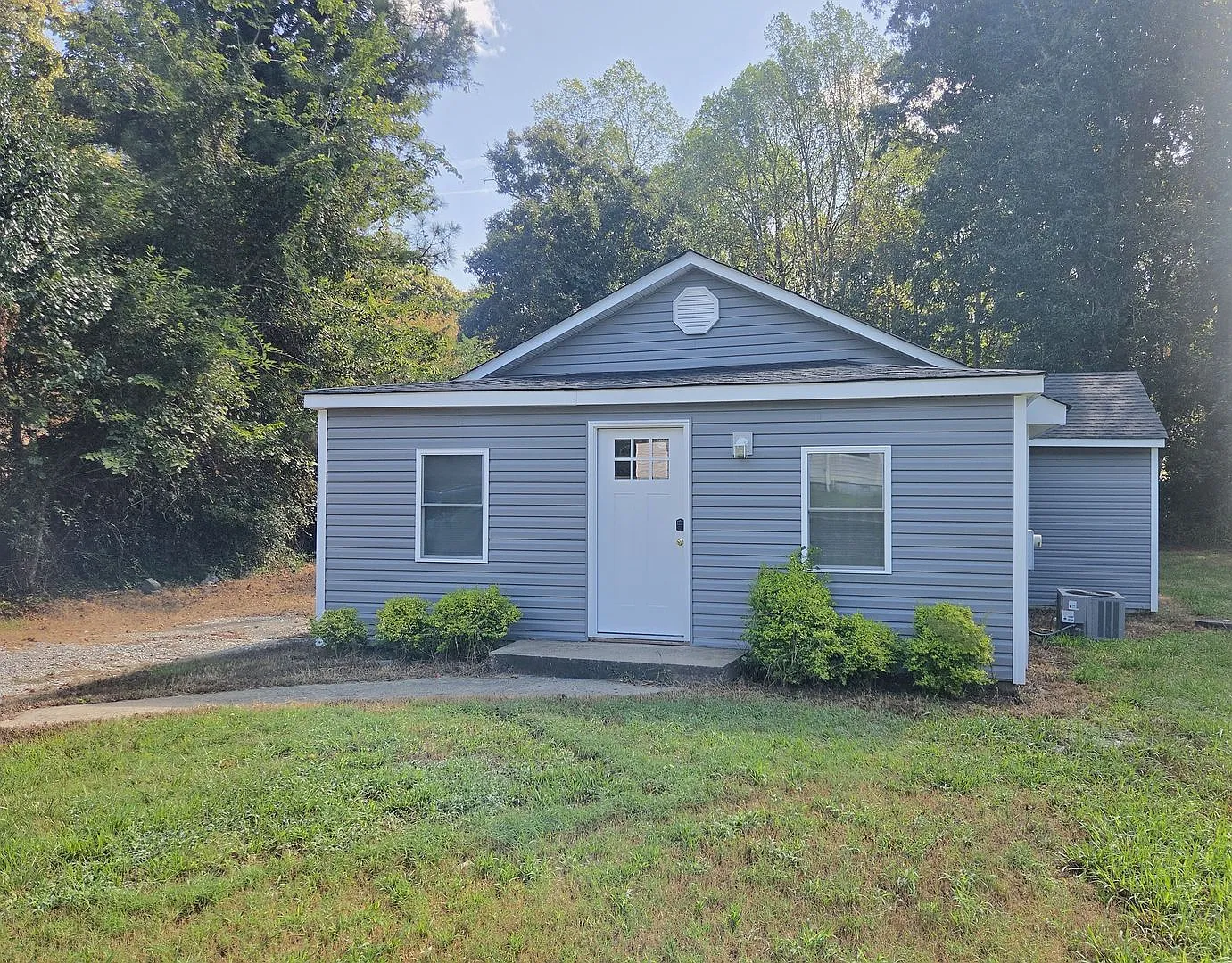 3 bedroom/ 2 bathroom- Centerville Road — Photo 1