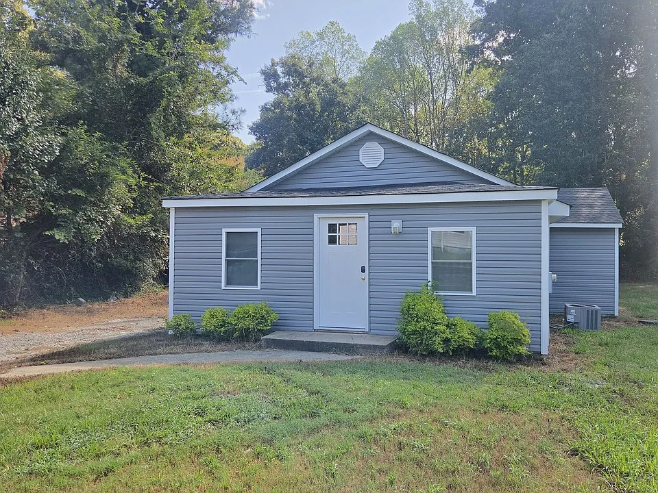 5888 Centerville Rd