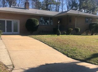 8 C C Spaulding Dr, Hampton, VA 23666