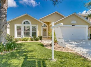 2190 Spring Creek Cir NE, Palm Bay, FL 32905