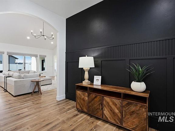 5th image of 1223 Northridge Way