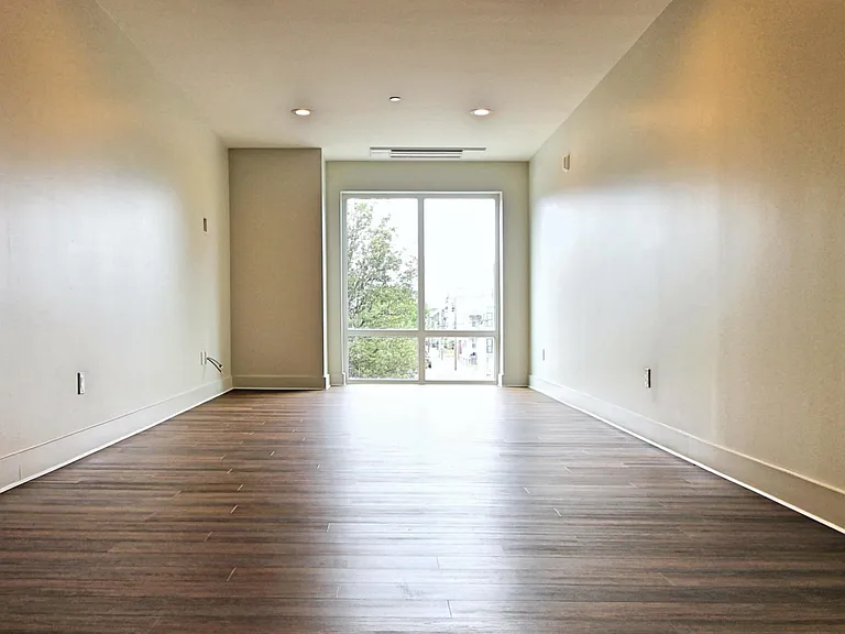 1292 Westminster St #202 — Photo 2