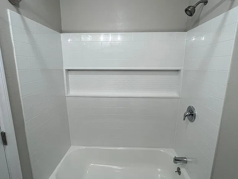 0037 Berro Family Building — Photo 11