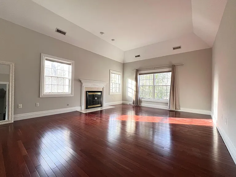 256 W Haviland Ln — Photo 13