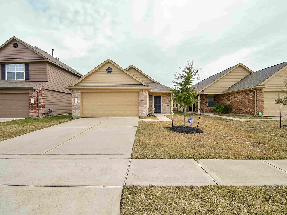 5718 S Brenwood Dr