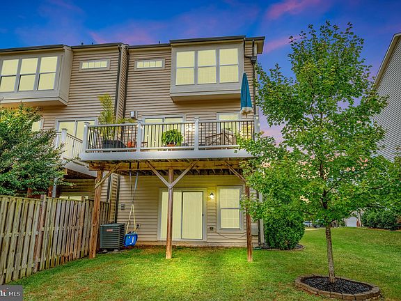 4th image of 9135 Balaton Lake Ln