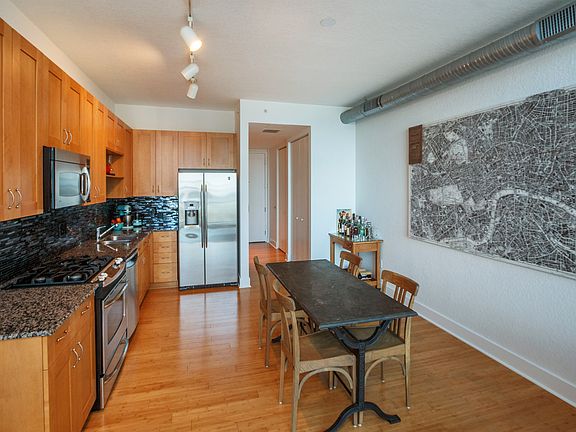 5th image of 150 E Robinson St Unit 1211